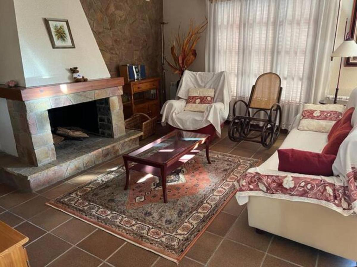 Vila Cal Cuaresma Isona Exteriér fotografie